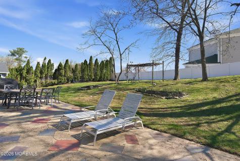 14 Koosman Drive Leonardo NJ 07737