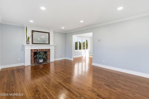 14 Koosman Drive Leonardo NJ 07737