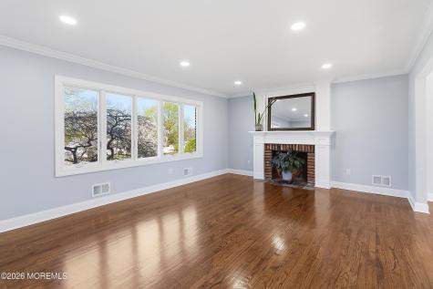 14 Koosman Drive Leonardo NJ 07737