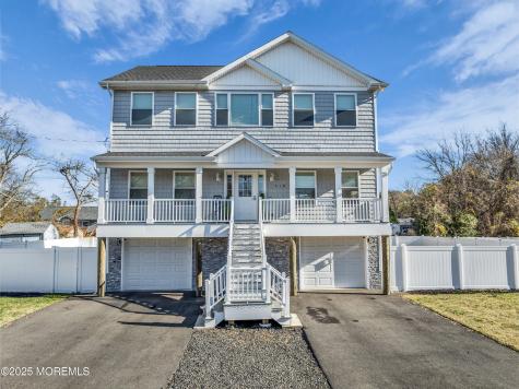 315 Parisen Avenue Bayville NJ 08721