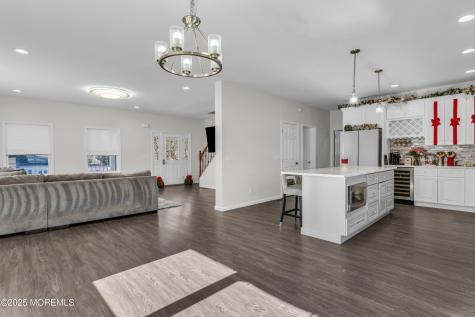 315 Parisen Avenue Bayville NJ 08721