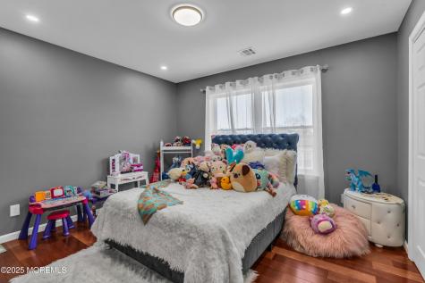 315 Parisen Avenue Bayville NJ 08721