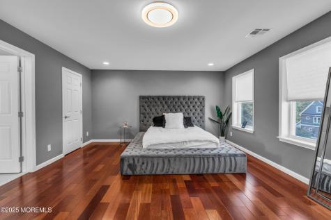 315 Parisen Avenue Bayville NJ 08721