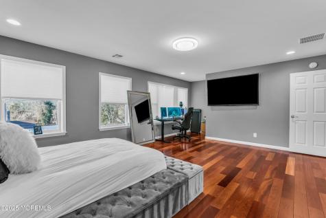 315 Parisen Avenue Bayville NJ 08721