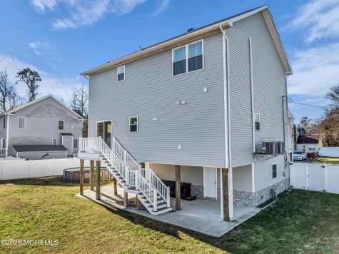 315 Parisen Avenue Bayville NJ 08721