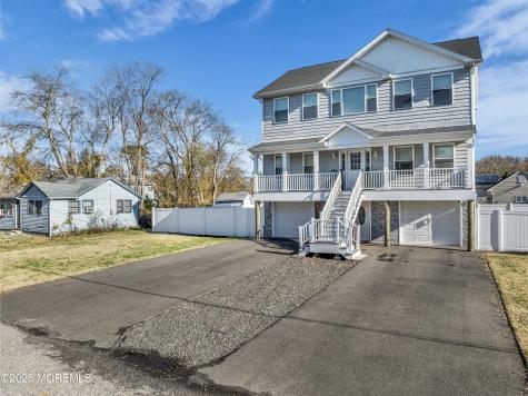 315 Parisen Avenue Bayville NJ 08721