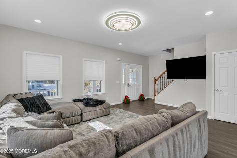 315 Parisen Avenue Bayville NJ 08721