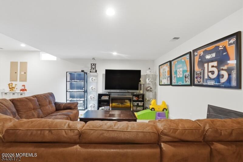 18 Waterford Way Lincroft NJ 07738