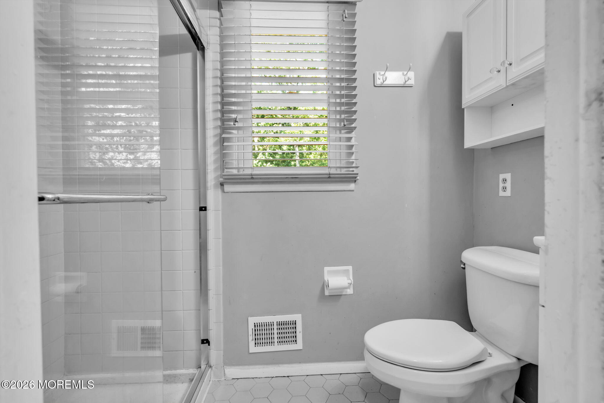 18 Wylie Terrace Morganville NJ 07751