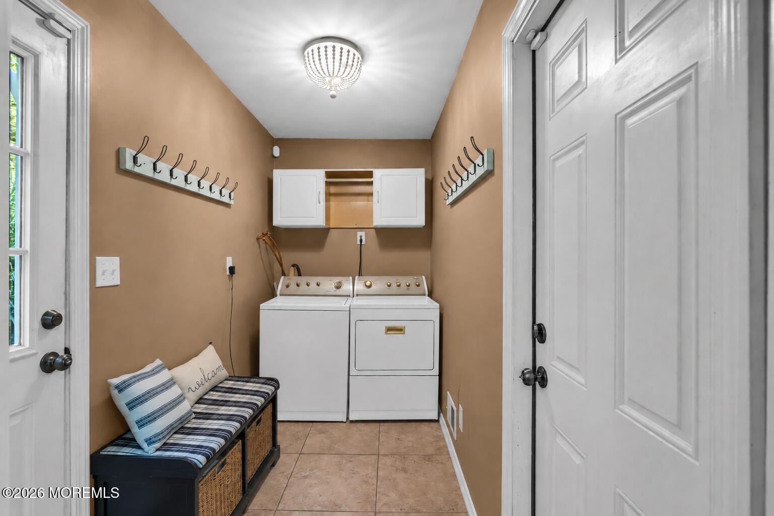 18 Wylie Terrace Morganville NJ 07751