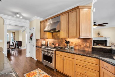 2281 Clover Hill Lane Toms River NJ 08755