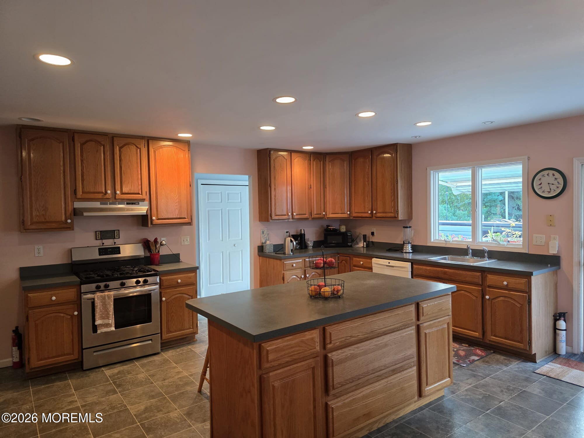 712 Holmdel Road Holmdel NJ 07733