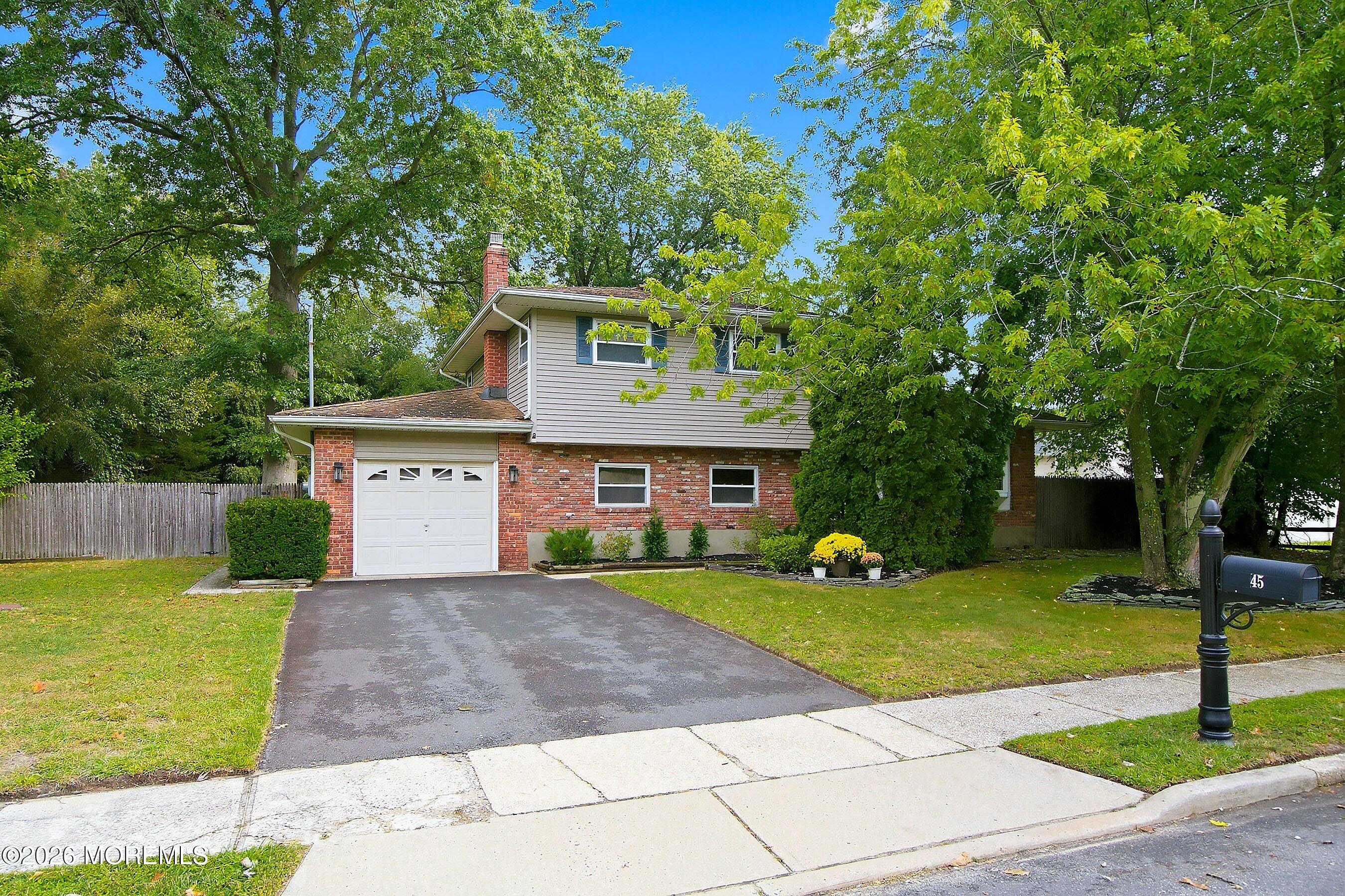 45 Oak Terrace Howell NJ 07731