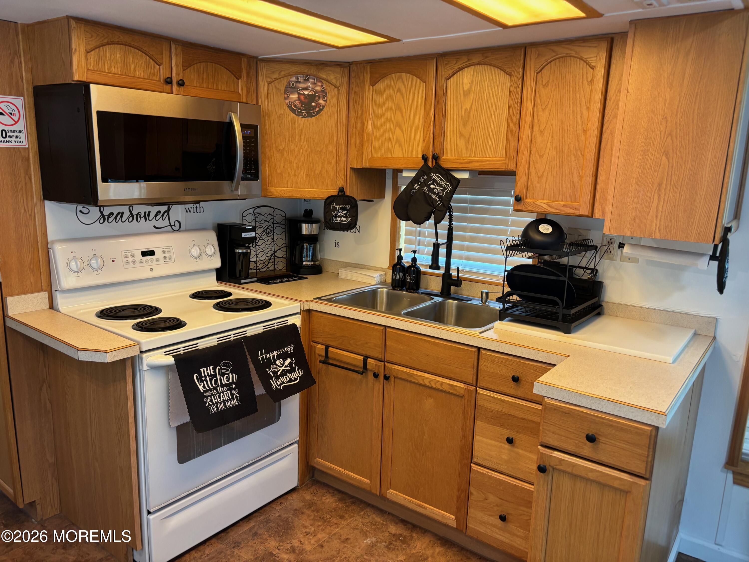 724 Monmouth Road Cream Ridge NJ 08514