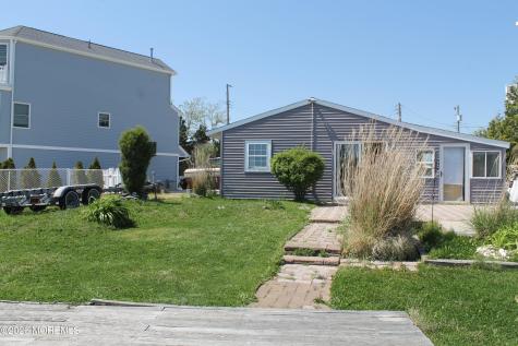 45 S Portland Drive Little Egg Harbor NJ 08087