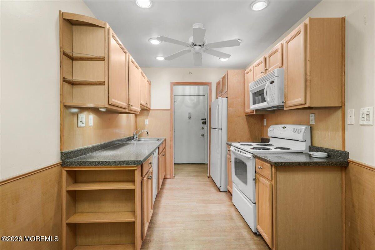 63 Overlook Way Manalapan NJ 07726