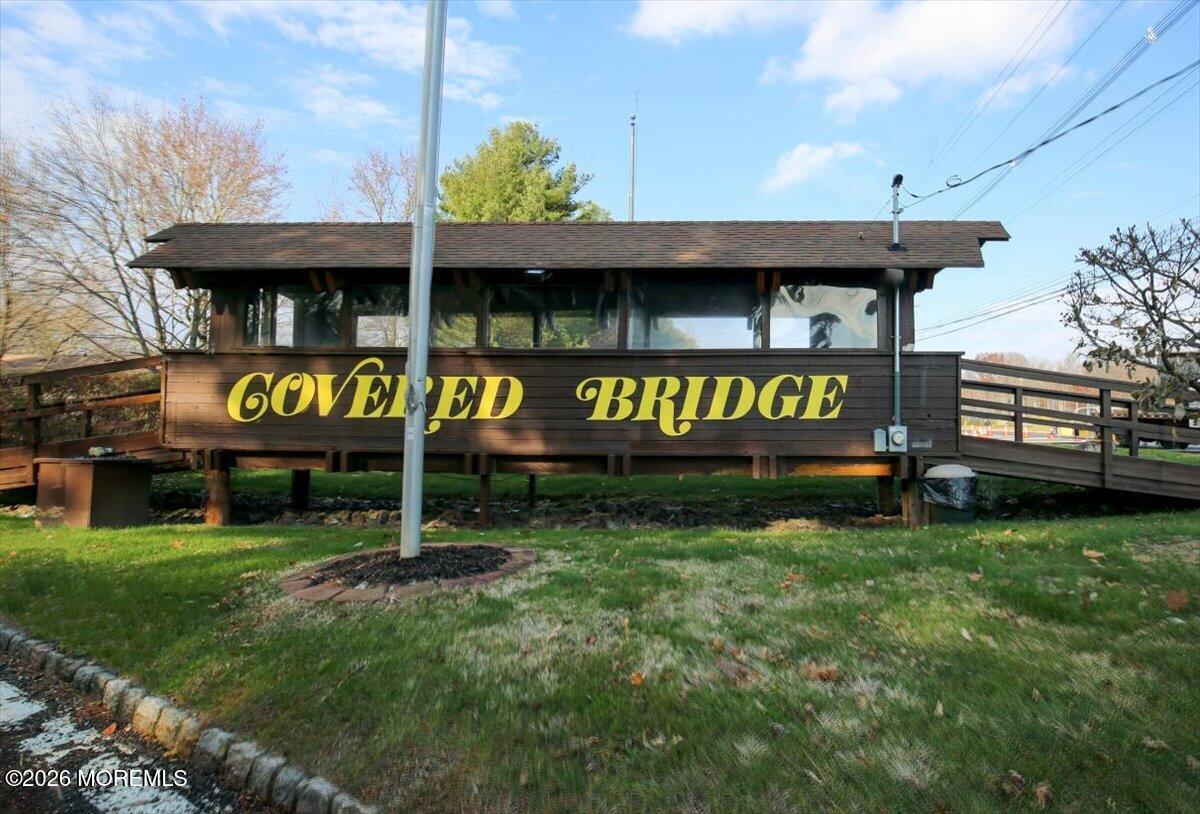 63 Overlook Way Manalapan NJ 07726