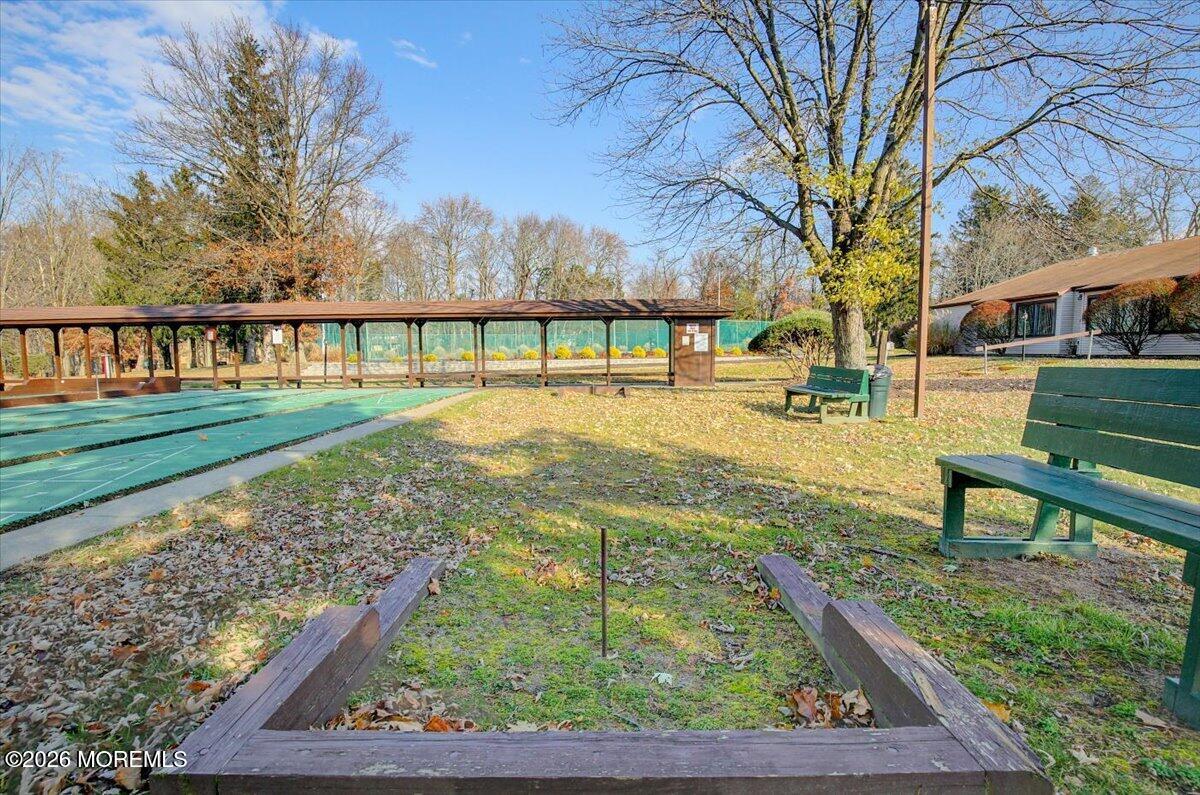 63 Overlook Way Manalapan NJ 07726