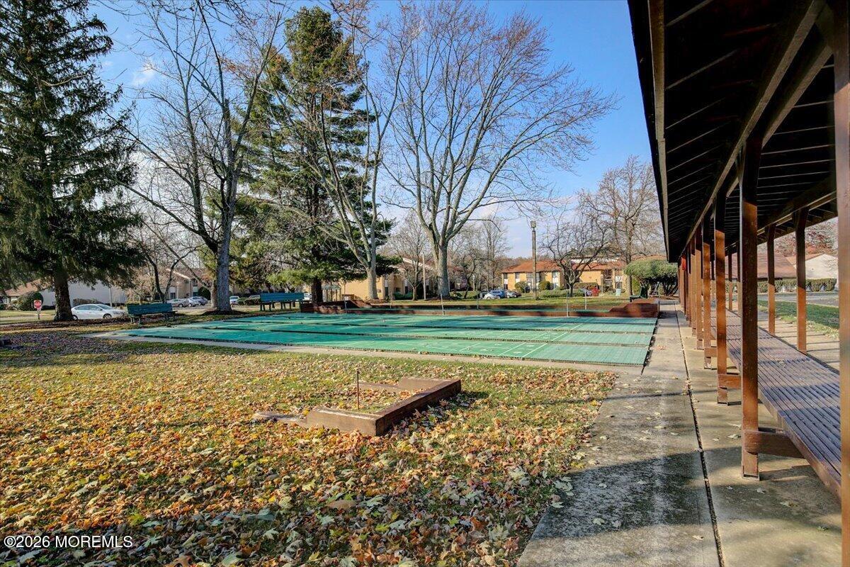 63 Overlook Way Manalapan NJ 07726