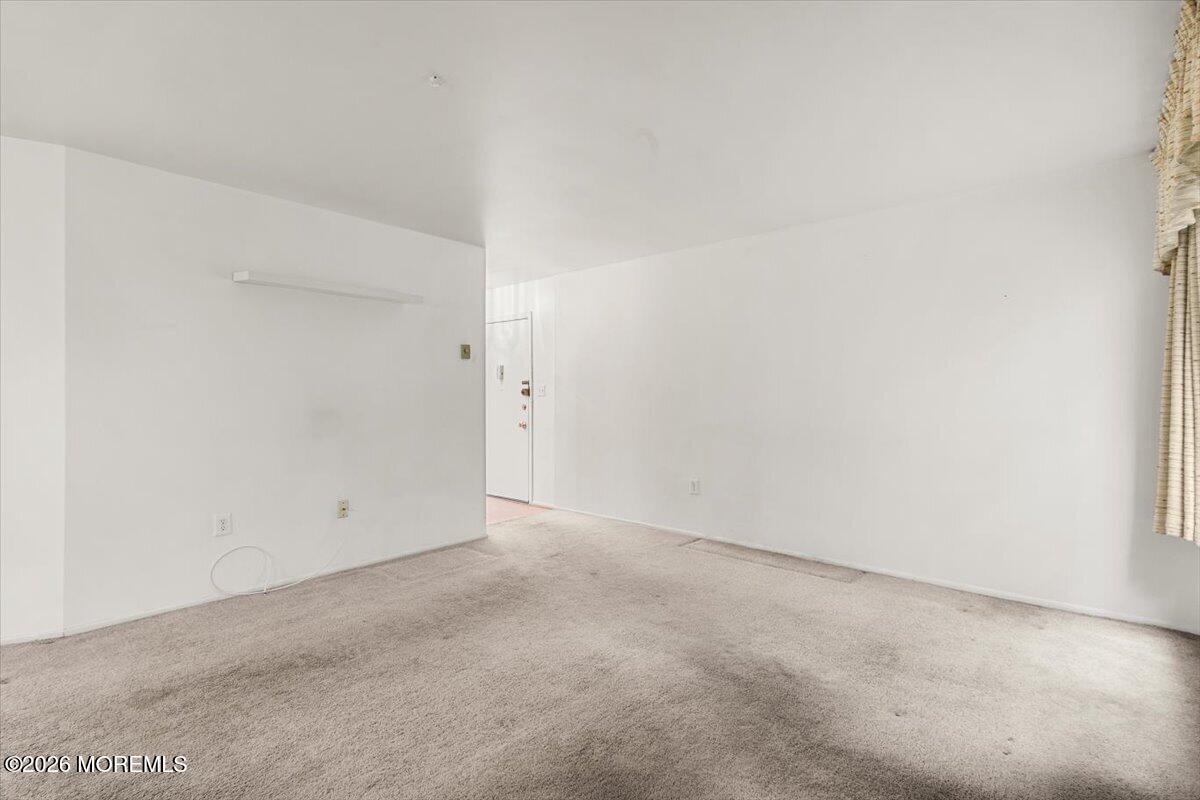 63 Overlook Way Manalapan NJ 07726