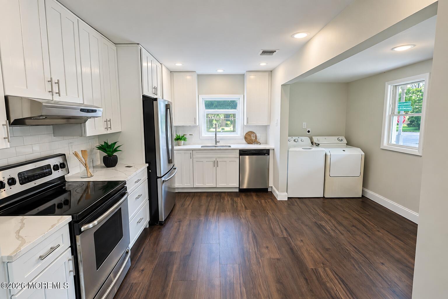 856 E Concourse Keyport NJ 07735