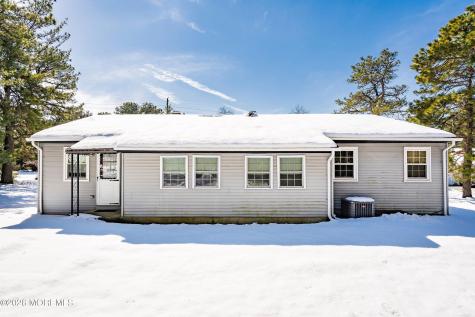 14 Medford Road Whiting NJ 08759
