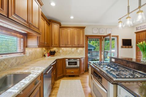 26 Tower Hill Avenue Red Bank NJ 07701