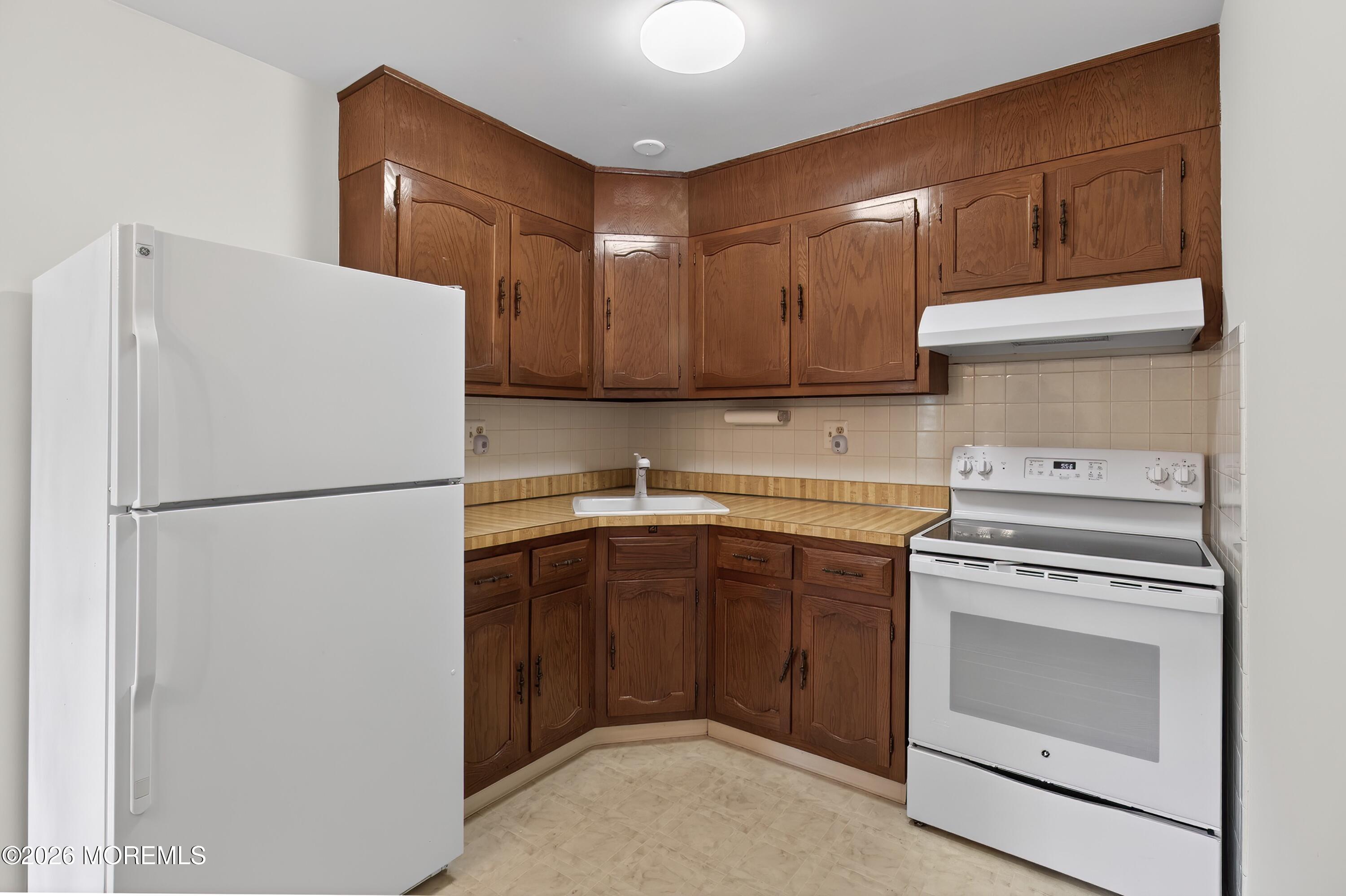 11C Cambridge Circle Manchester NJ 08759