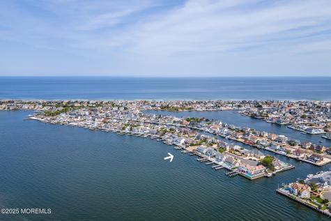 275 Curtis Point Drive Mantoloking NJ 08738