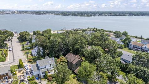 109 Woodward Court Neptune Township NJ 07753