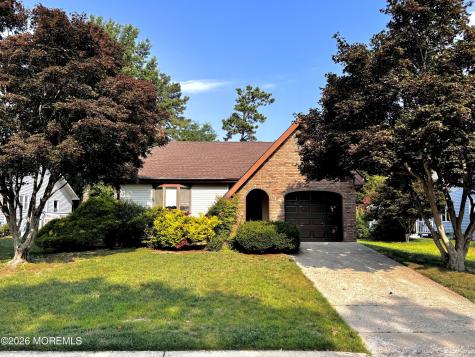 34 Sycamore Access Road Stafford NJ 08050