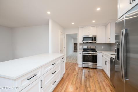1 Gary Drive Middletown NJ 07748