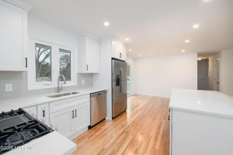 1 Gary Drive Middletown NJ 07748
