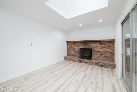 1 Gary Drive Middletown NJ 07748