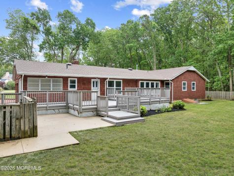 1046 Indian Hill Road Toms River NJ 08753