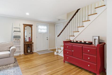 78 Obre Place Shrewsbury Boro NJ 07702