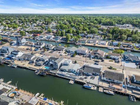 1838 Skiff Court Toms River NJ 08753
