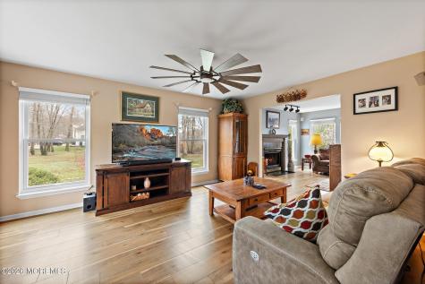 288 Friendship Road Howell NJ 07731