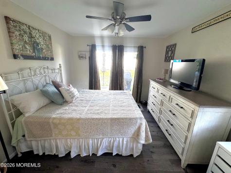28 Dogwood Road Manahawkin NJ 08050