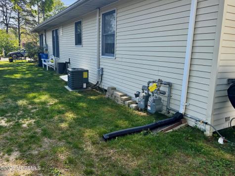 28 Dogwood Road Manahawkin NJ 08050