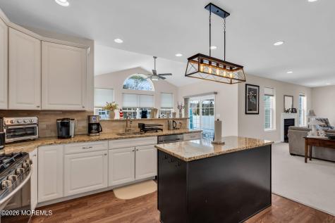 81 N Locust Avenue Marlton NJ 08053