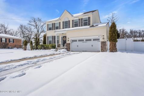 81 N Locust Avenue Marlton NJ 08053