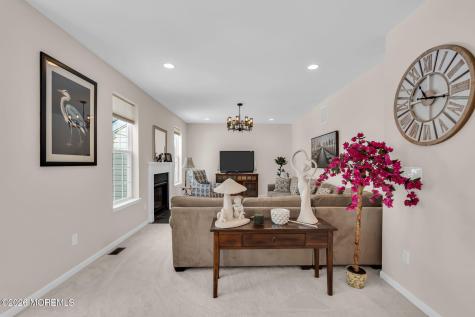 81 N Locust Avenue Marlton NJ 08053