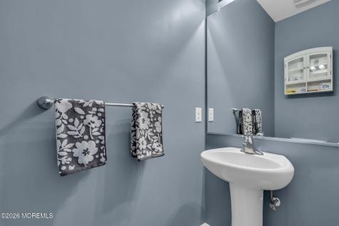81 N Locust Avenue Marlton NJ 08053