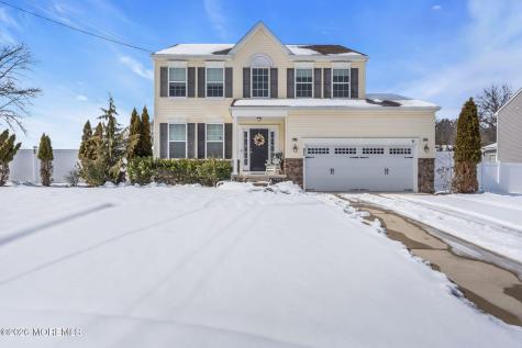 81 N Locust Avenue Marlton NJ 08053