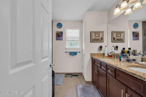 81 N Locust Avenue Marlton NJ 08053