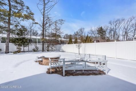 81 N Locust Avenue Marlton NJ 08053