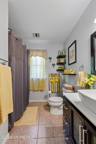 10 Dori Lane Barnegat NJ 08005
