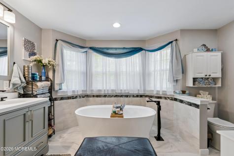 10 Dori Lane Barnegat NJ 08005