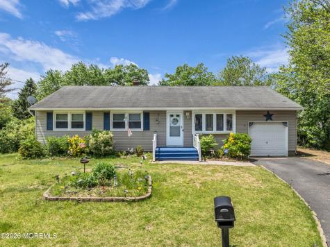 1170 Janet Road Toms River NJ 08753